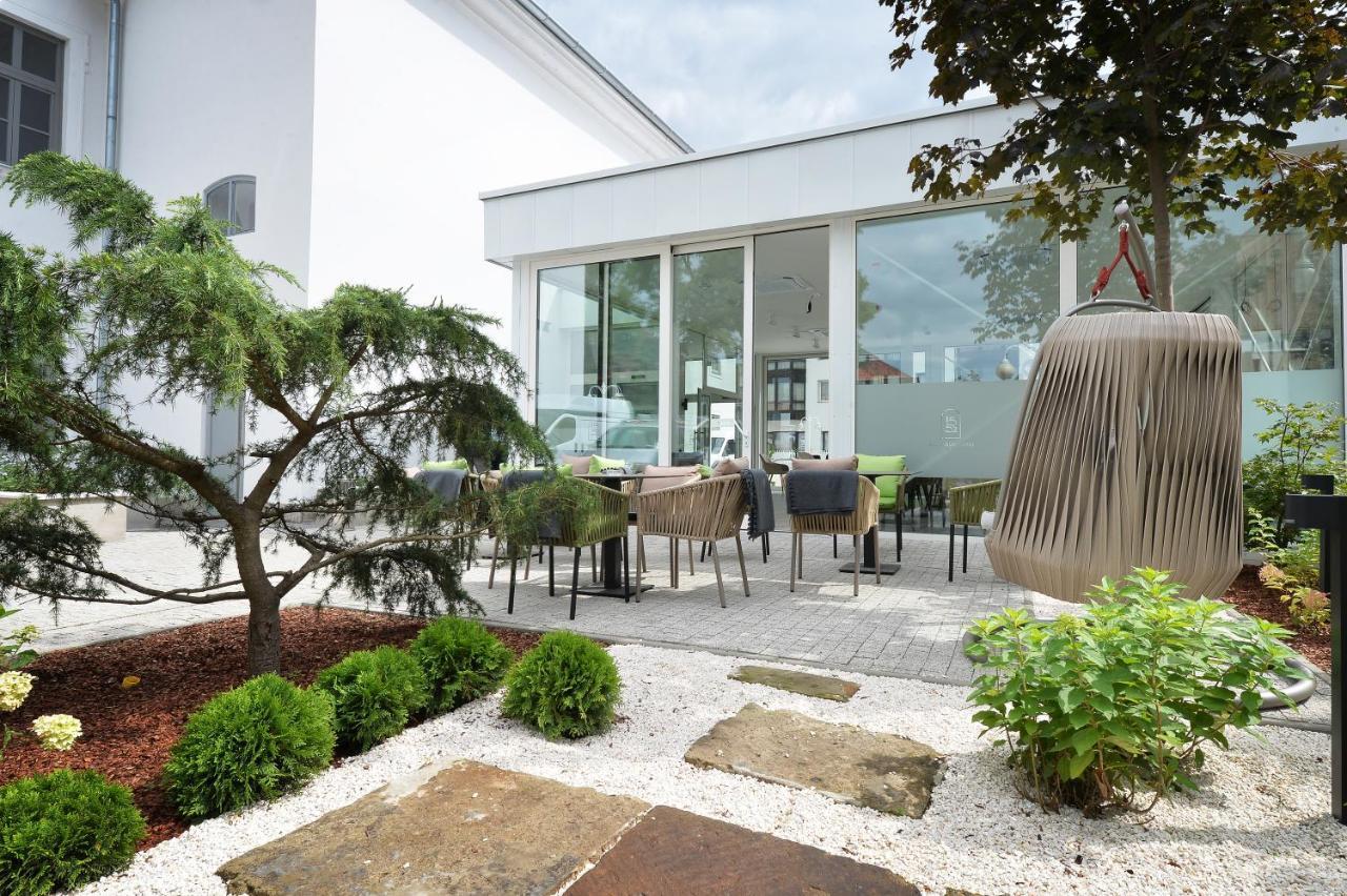 1552 Boutique Hotel 4*