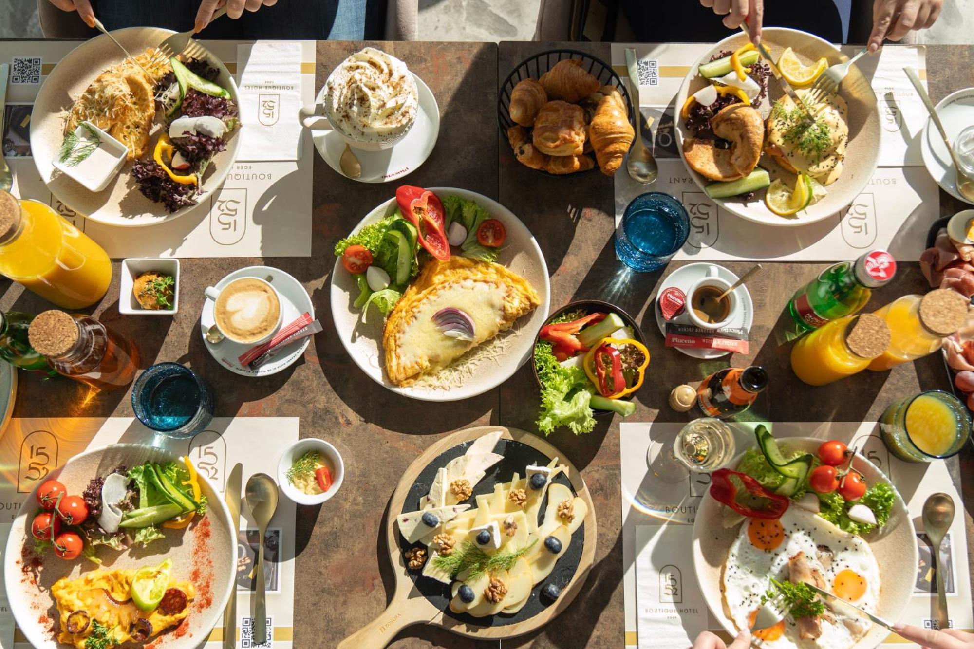 1552 Boutique Hotel